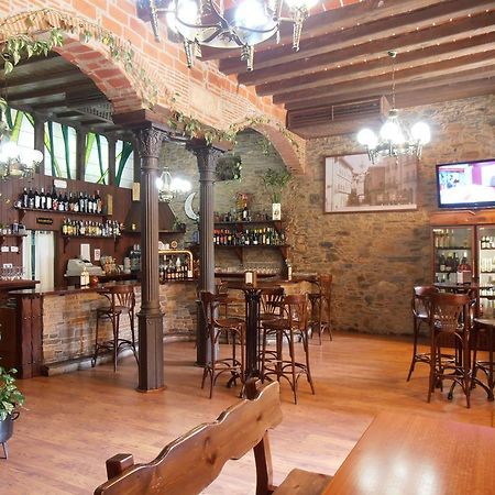 Hostal Virgen De La Encina Ponferrada Extérieur photo