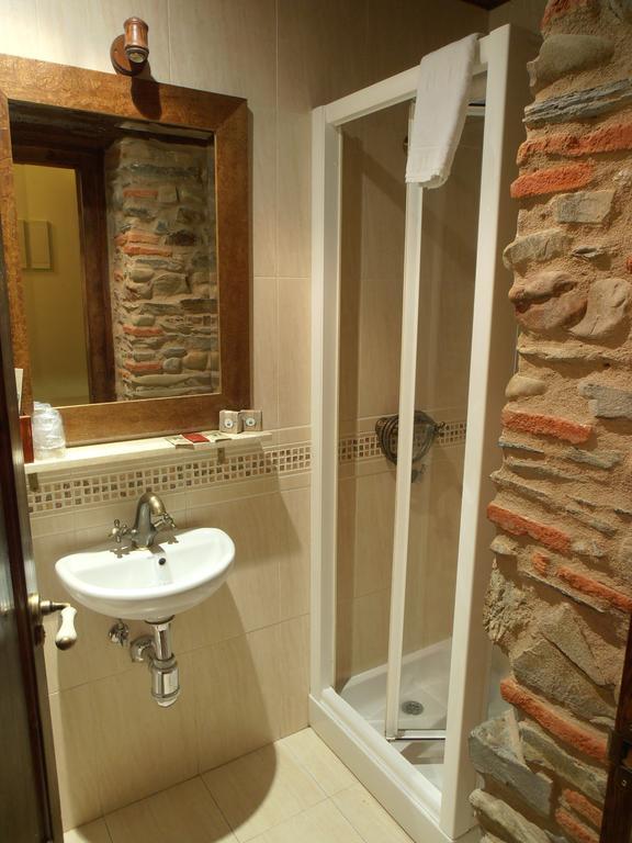 Hostal Virgen De La Encina Ponferrada Chambre photo