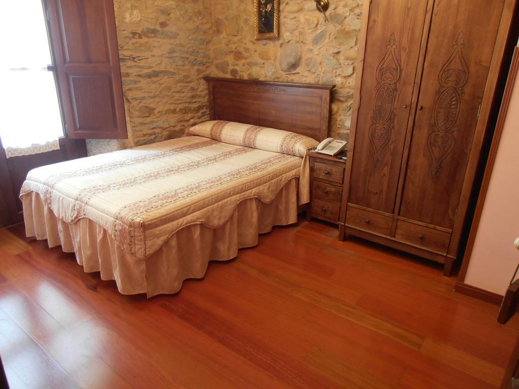Hostal Virgen De La Encina Ponferrada Chambre photo